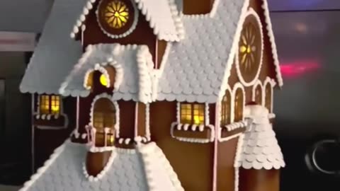 Chocolate Gingerbread House! 🏠🎄