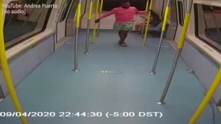 Man attacks woman in unprovoked attack in Miami