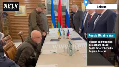 Russia Ukraine War |Russian and Ukrainian delegations shake hands before the talks begin in Belarus