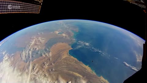 Astronaut shows what it's like to orbit Earth in real time aboard ISS