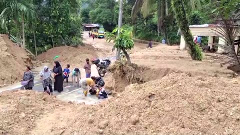 Flooding, landslides kill dozens in West Sumatra