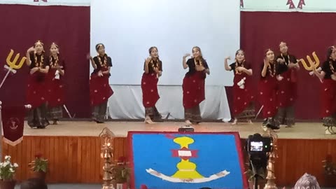 Group Nepali dance with nepali song in school