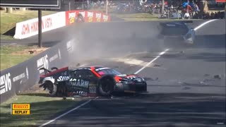 Mercedes AMG GT3 Crashes with 200 KM/H into a Audi R8 GT3