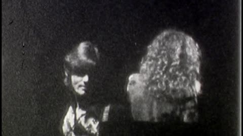 Led Zeppelin 1975-03-25 The Forum, Los Angeles, CA - 8MM Video (Source 2)