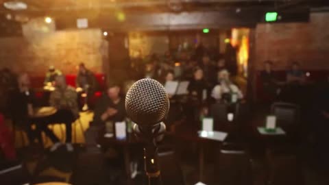 Seattle Comedy Club Cancels : Local Progressives Spark Controversy