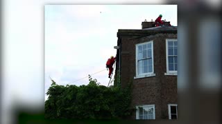 Greenpeace activists protest oil at UK prime minister's home