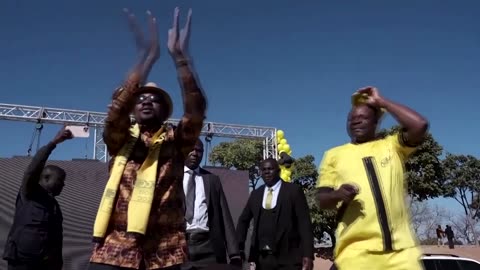Zimbabwe election: Candidates attempt to woo the youth