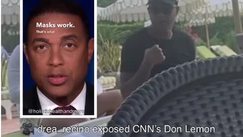 Don Lemon enjoyngFL freedom cocktails 10/31/21