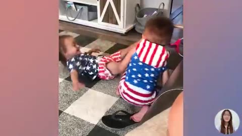 Best_Videos_Of_Funny_Twin_Babies