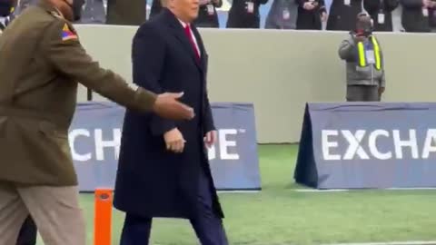 Trump Is Cheered At Army vs Navy Football Game