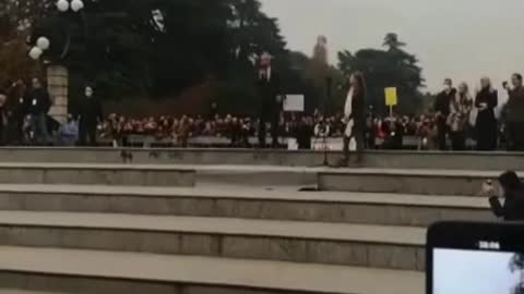 MILANO ARCO DELLA PACE ,MANIFESTAZIONE NO GREEN PASS .DISCORSO DI ROBERT KENNEDY JUNIOR - PARTE 2 .