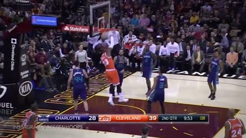 PISSED Lebron James Yells "Ball Don't Lie" After Frank Kaminsky Misses Free-Throw