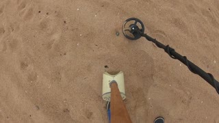 beach metal detecting (9)