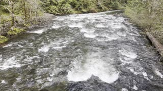 Spectacular Wild & Scenic Salmon River – Mount Hood – 4K