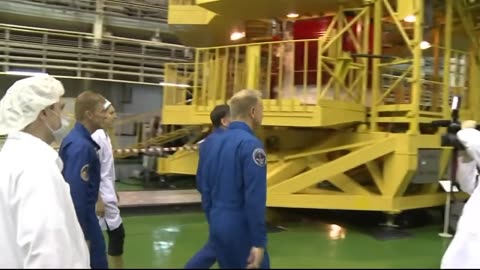 Next Space Station Crew Trains for Mission