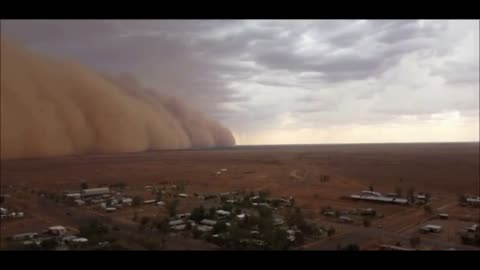 Epic dust storm smothers town in Australia’s Queensland