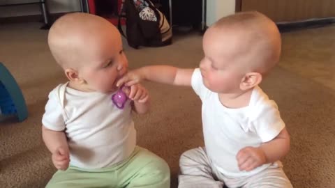 Twin baby fight over pacifier 🤭🤭