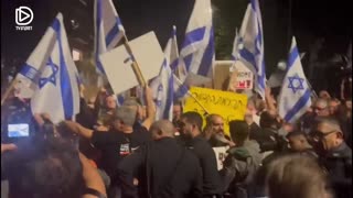 Thousands Protest Netanyahu At his House in Jerusalem and Demanded his IMMEDIATE Resignation!