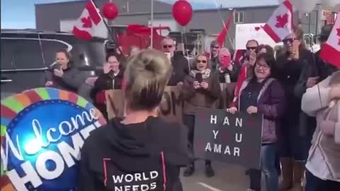 ⚡️ FREEDOM CONVOY - Organizer Tamara Lich Is Welcomed Home With Astounding Love and Support 🇨🇦