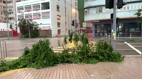 Typhoon Saola leaves debris as it batters Hong Kong