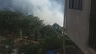 Video: Bomberos intentan controlar incendio en el norte de Bucaramanga