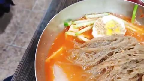 Cold noodles with soup