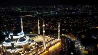 Pogledajte kako izgleda najveća džamija na svijetu!