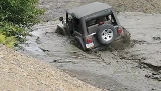 2005 jeep rubicon vs. mud hole