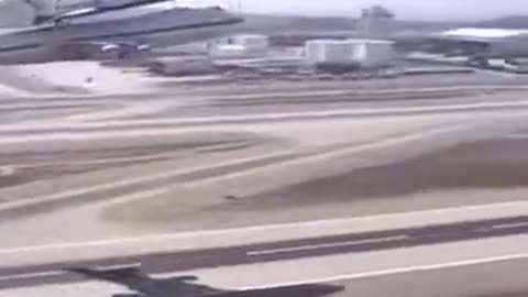 NASA -Boeing 747- low pass over LAX Video via - airplane1