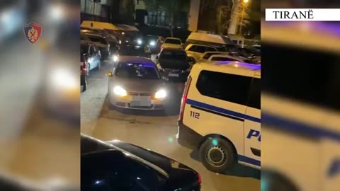 Trafikonin armë, në pranga policja 22-vjeçare dhe 4 të tjerë