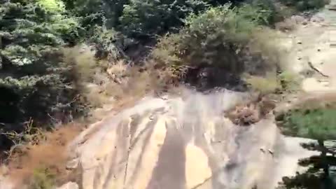 The place to go today is to see the corner of Mount Tai from the Mount Tai cable car