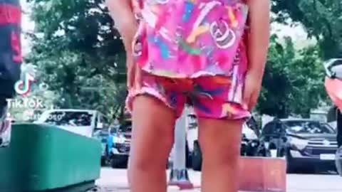 TIKTOK DANCE