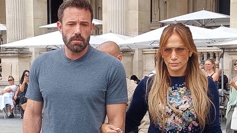 Marriage Issues! UnHappy Ben Affleck Moping Around#jlo #benaffleck #jenniferlopez #jennifer