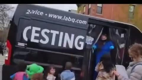 Killing children - NEW TYPE OF ICE CREAM TRUCKS TO ATTRACT KIDS covid mobile testing services