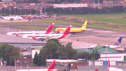 Video: Momento exacto en que llegaron las primeras vacunas contra el COVID-19 a Colombia