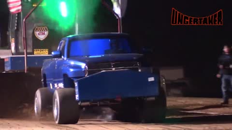 Super Modified 4x4 Pulling Trucks at the Bunker Hill Shootout