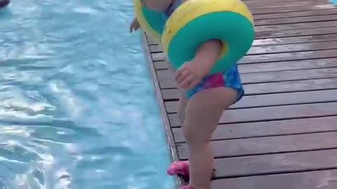 Kid's swimming