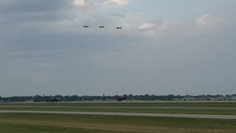 Warbirds at air venture