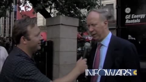 Alex Jones Confronts David Gergen About His Bohemian Grove Affiliation