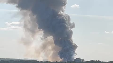 Russia: In Kemerovo, near Novosibirsk, a major fire in a warehouse with pyrotechnics.