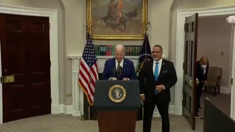 Biden Takes Off Mask To Cough In Hand
