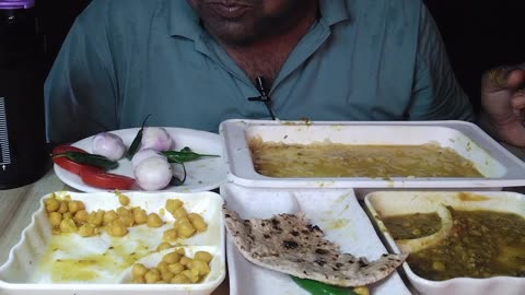 Spice Food Lover eating