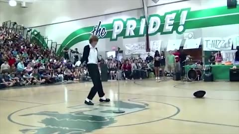 Youngster Wins Talent Show by Dancing to "Billie Jean" by Michael Jackson