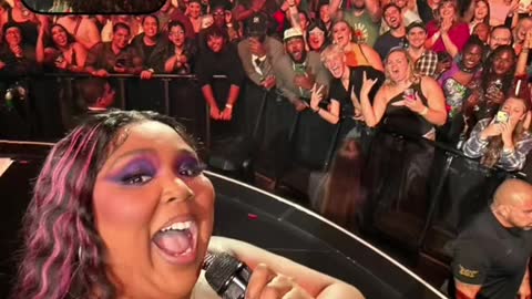 POV: LIZZO TOOK MY BEREAL A