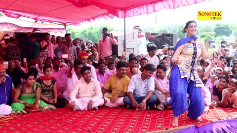 Indian girl dance in pablic place