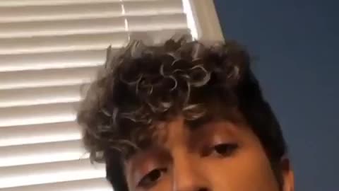 Guy sings "can i hit your juul bro"