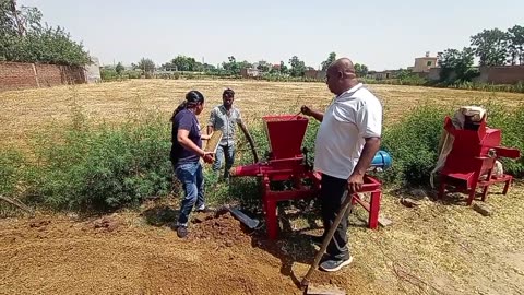 Cow Dung Log Making Machine, For Inquiry Call +91-98888-97248