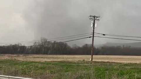 Tornado in Carroll County Kentucky , just west of Carrollton 3-14-2024