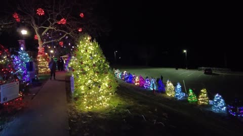 Gallipolis, OH city park Night time Christmas display 2021