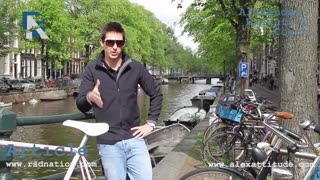 How To Talk To Women And Pick Up Your Dream Girl. Alexander RSD In Amsterdam. (HD)